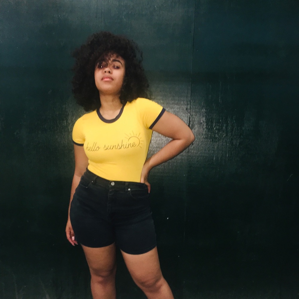 Mandee “Hello Sunshine” t-shirt